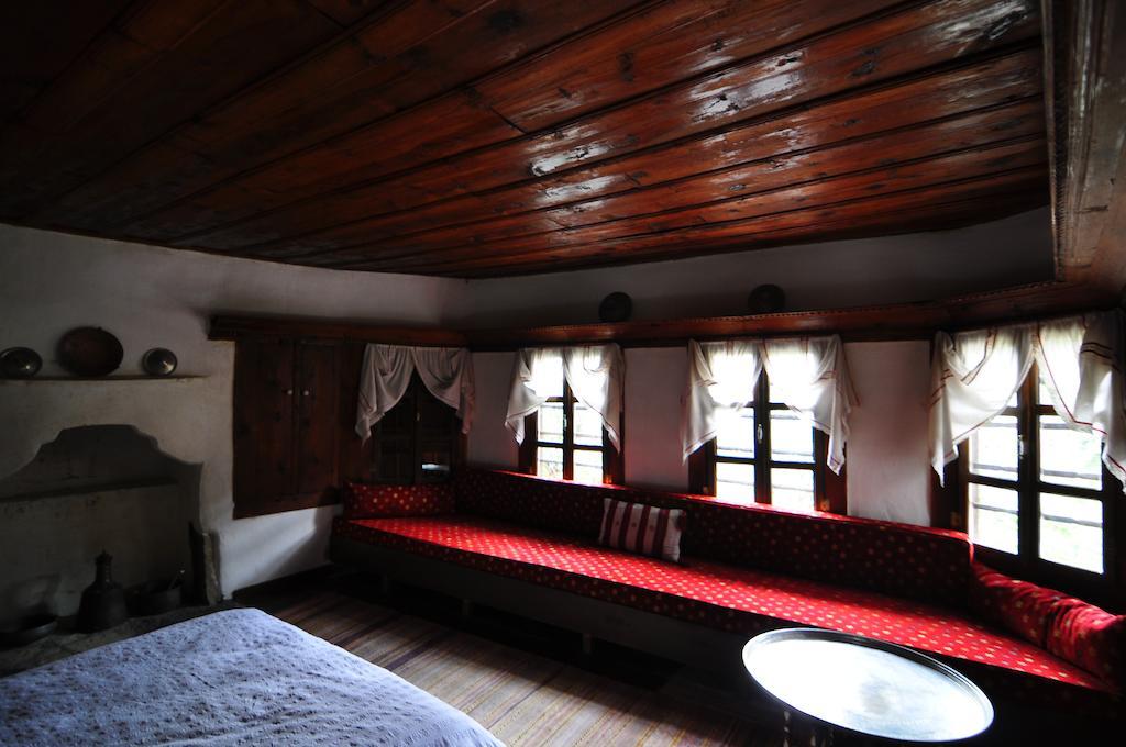 Haci Sakirler Konagi Guest House Mudurnu Room photo